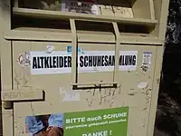 Altkleider-Container, Haytex Textilrecycling, Farbe: gelb