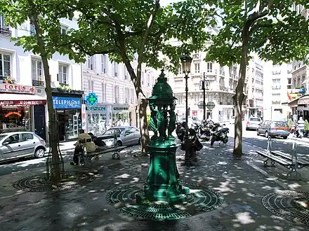 Rue Vavin, Paris, one of the 104 Wallace drinking fountains. See fountain=wallace