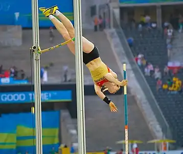 Silke Spiegelburg beim Stabhochsprung