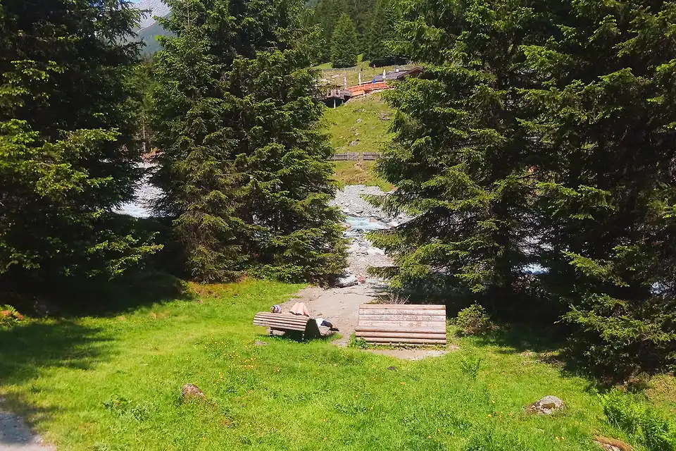 WaveLounger in rural setting