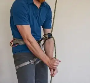 http://expeditionba.com/blog/wp-content/uploads/belay-4-300x276.jpg