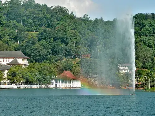 Kandy lake