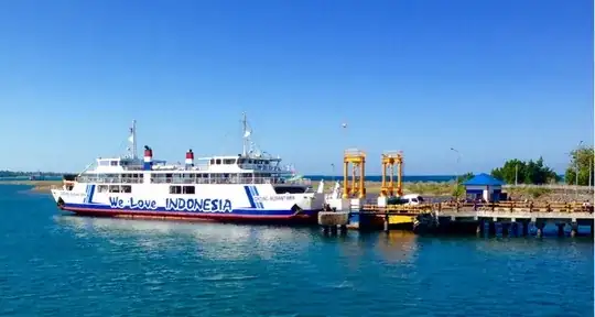 ferry from Labuhan Lombok to Poto Tano