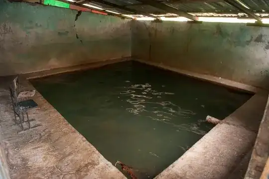 Bath nr 2, where we enjoyed a bath in the morning, slightly colder as bath nr 1