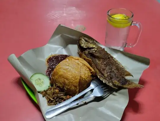 Nasi lemak with ikan bakar
