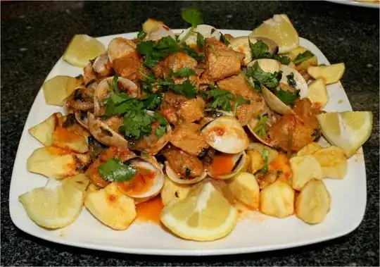 carne de porco a alentejana