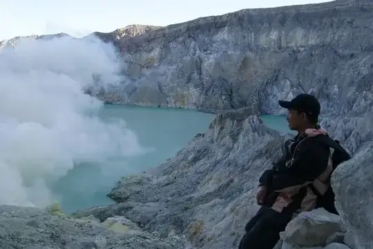 Ijen crater