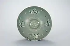 �Goryeo dynasty bowl with sanggam inlay
