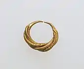 Earring; gold and silver; 1.5 by 0.4 by 1.4 centimetres (0.59&nbsp;in ×&nbsp;0.16&nbsp;in ×&nbsp;0.55&nbsp;in); Metropolitan Museum of Art