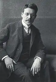 His brother, Theodor Hilsdorf (1908)