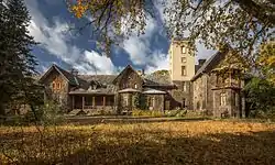 Hunting palace in Moja Wola