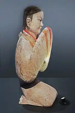 Western Han statuette of a seated woman and court attendant; 202 BCE&nbsp;– 8 CE; ceramic; from the Han Yang Ling tomb of Xianyang in Shaanxi