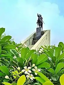 Victory memorial in Dewair